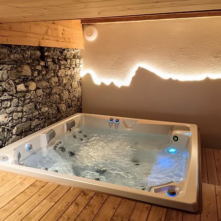 Chez Lucienne, Jacuzzi Et Sauna Самоен Экстерьер фото
