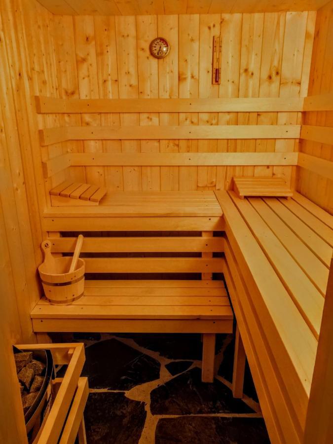 Chez Lucienne, Jacuzzi Et Sauna Самоен Экстерьер фото