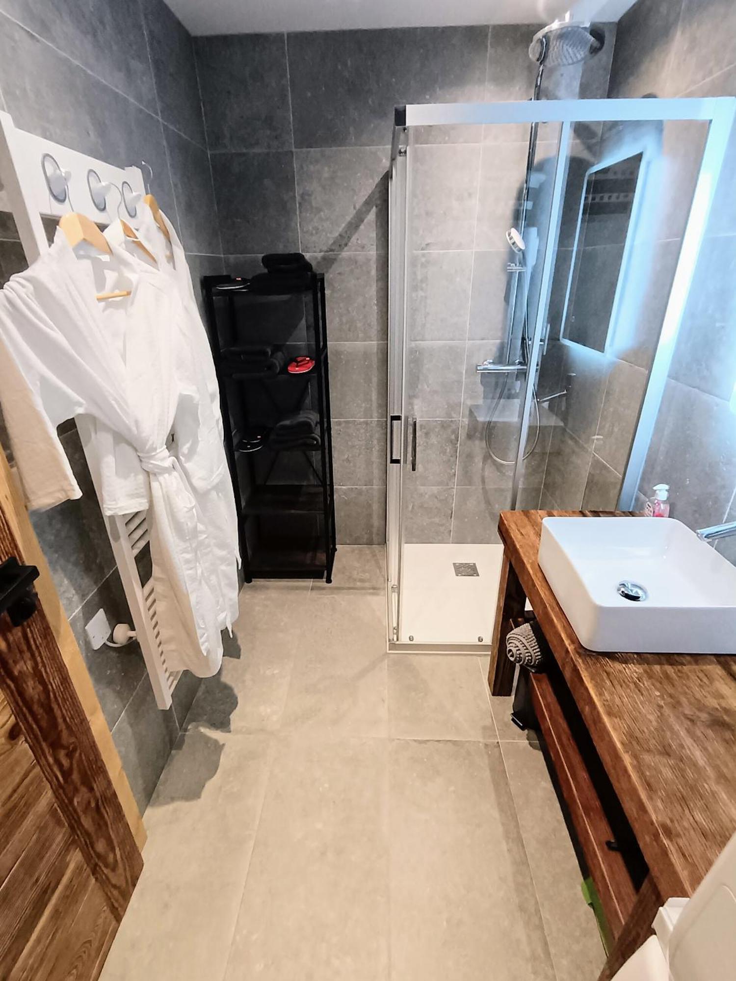 Chez Lucienne, Jacuzzi Et Sauna Самоен Экстерьер фото
